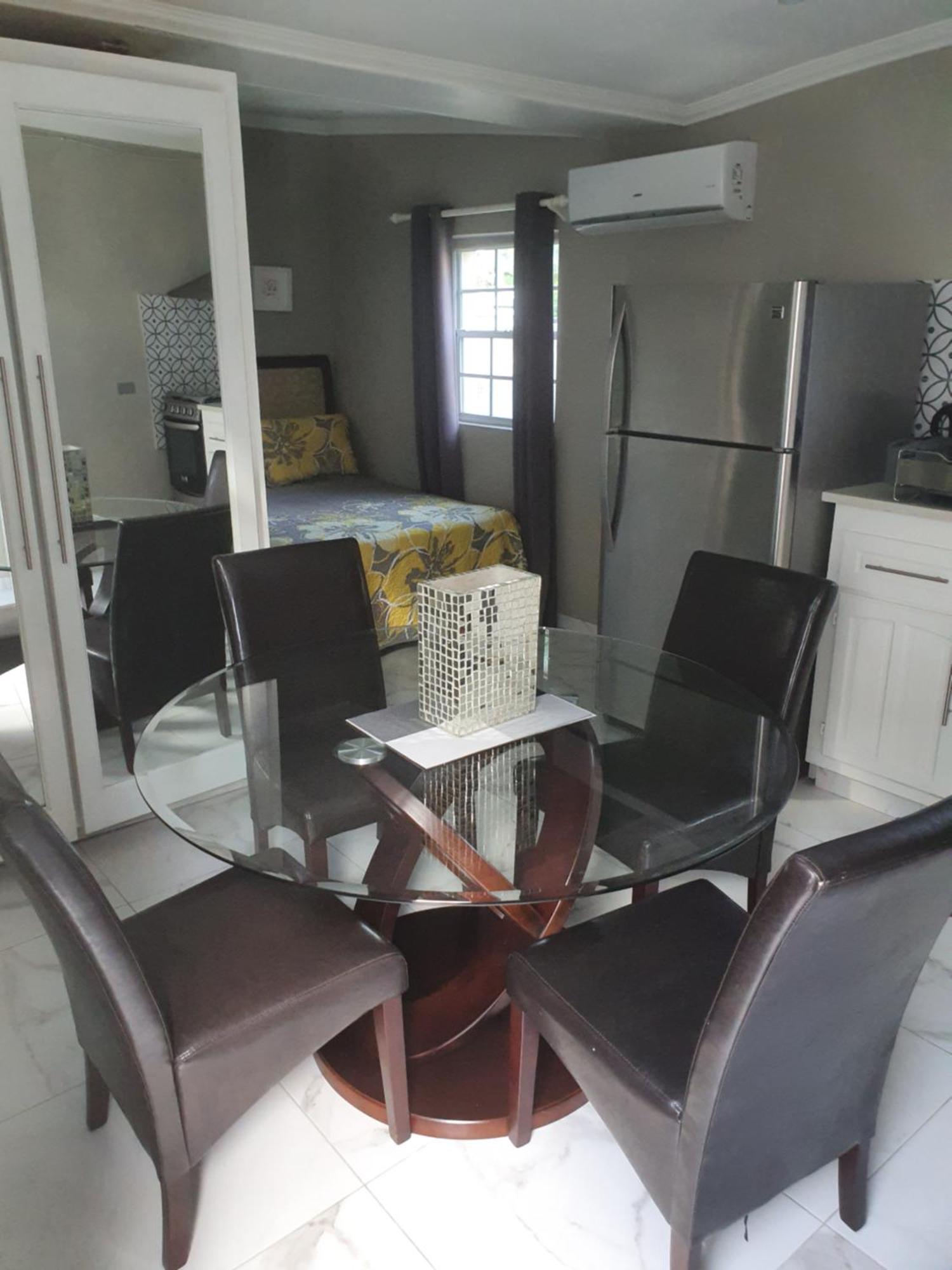 Devachan Apartments Bridgetown Habitación foto